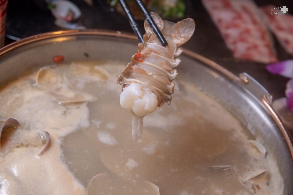台北吃到飽推薦》火鍋殿 - 豐富粗獷的海鮮食材 超狂超豪華的吃到飽火鍋