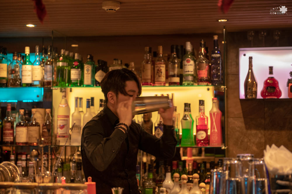 台北酒吧推薦》轉角酒吧La Esquina - 中山區超人氣BAR 華麗調酒微醺之樂