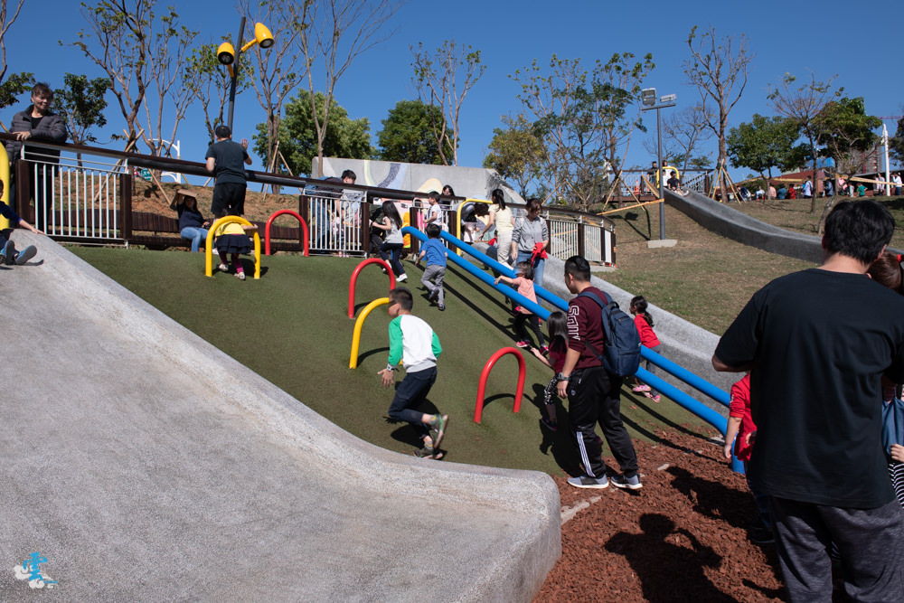 桃園親子景點》風禾公園 - 好玩的溜滑梯主題公園 家庭野餐好去處 附交通與停車資訊