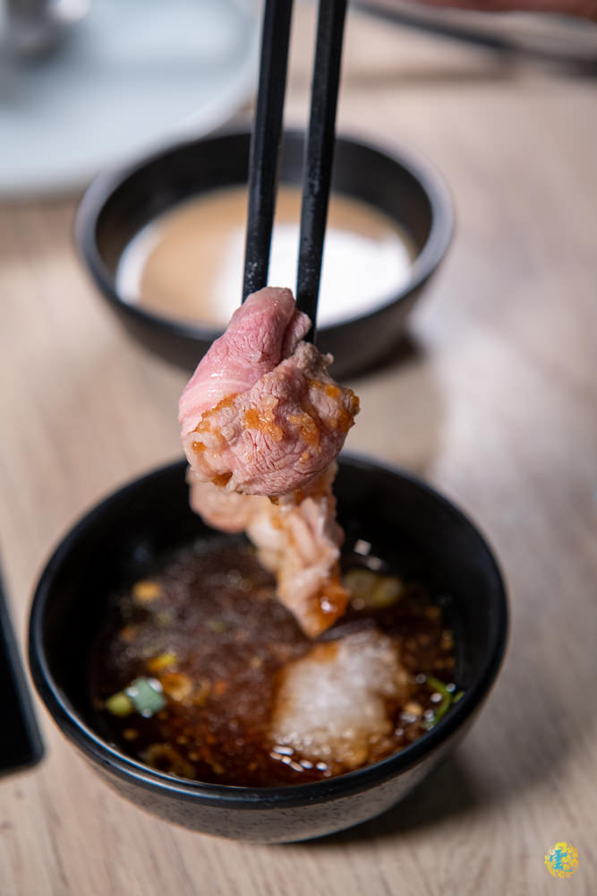 新竹巨城火鍋》湯作鍋物 - 天然無添加當天現熬湯底 不能錯過的嚴選肉品與特色沾醬